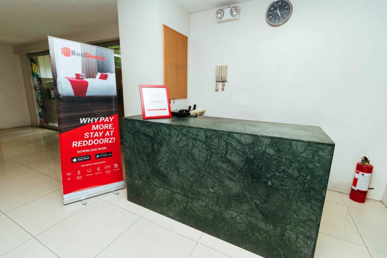 เรดดอร์ซ ใกล้ออสเมนา ไฮเวย์ 1 Hotel Makati City ภายนอก รูปภาพ